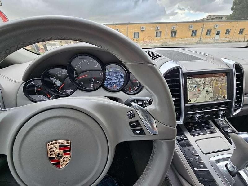 Usata Porsche Cayenne 239 CV (175 kW) 2010 SUV