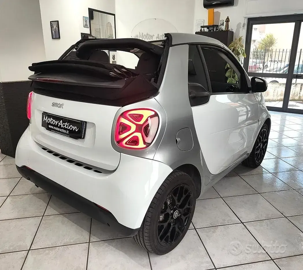 Usata Smart ForTwo Cabrio Passion 71 CV (52 kW) 2017 Bianco Cabrio