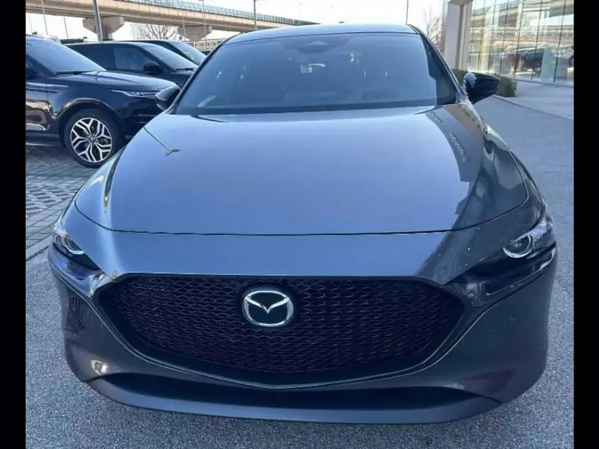 Nuova Mazda 3 Homura-Line 140 CV (102 kW) 2026 Machine gray Berlina