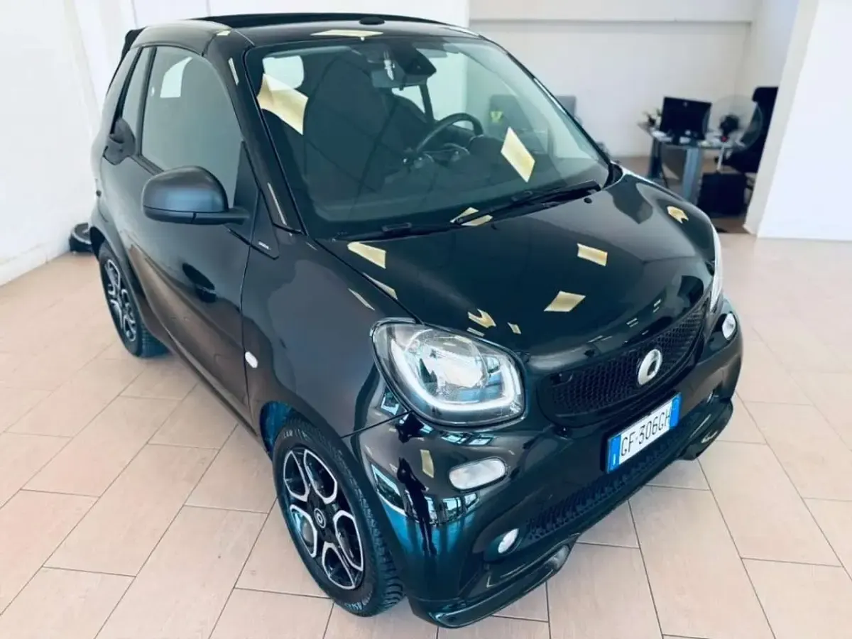 Usata Smart ForTwo Cabrio Prime 90 CV (66 kW) 2019 Nero Cabrio