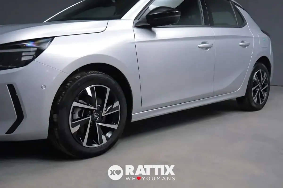 Usata Opel Corsa S 101 CV (74 kW) 2025 Kristall silver Utilitaria