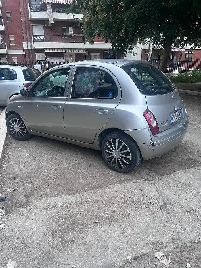 Usata Nissan Micra 80 CV (58 kW) 2007 Grigio Berlina