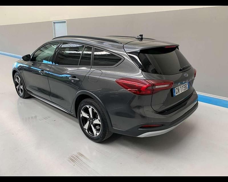 Usata Ford Focus Active 125 CV (91 kW) 2023 Grigio scuro metallizzato Station wagon