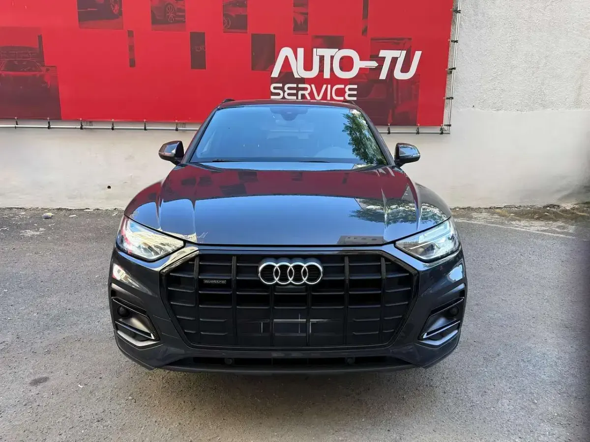 Usata Audi Q5 Ambiente 204 CV (150 kW) 2022 Grigio SUV