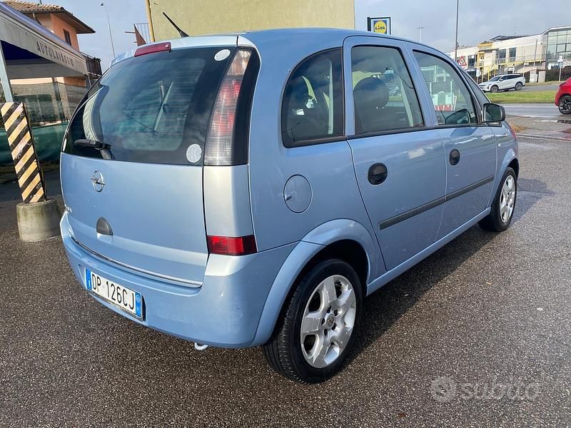 Usata Opel Meriva Club 89 CV (65 kW) 2008 Blu Monovolume