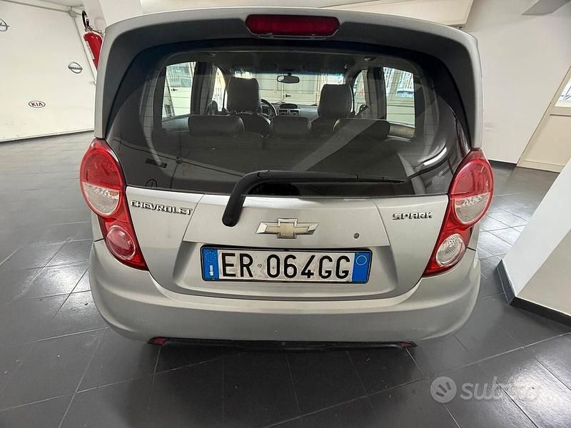 Begagnad Chevrolet Spark 68 HK (50 kW) 2013 Grå Halvkombi