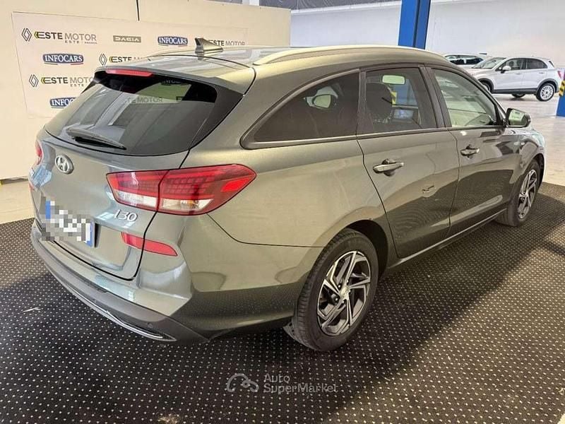 Usata Hyundai i30 Prime 120 CV (88 kW) 2023 Grigio scuro metallizzato Station wagon
