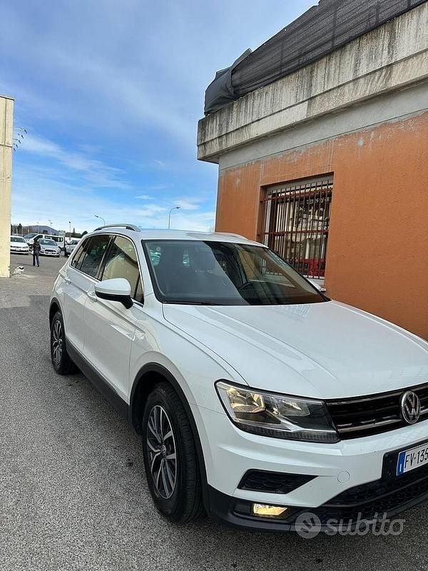 Usata VW Touran Business 150 CV (110 kW) 2019 Bianco Monovolume