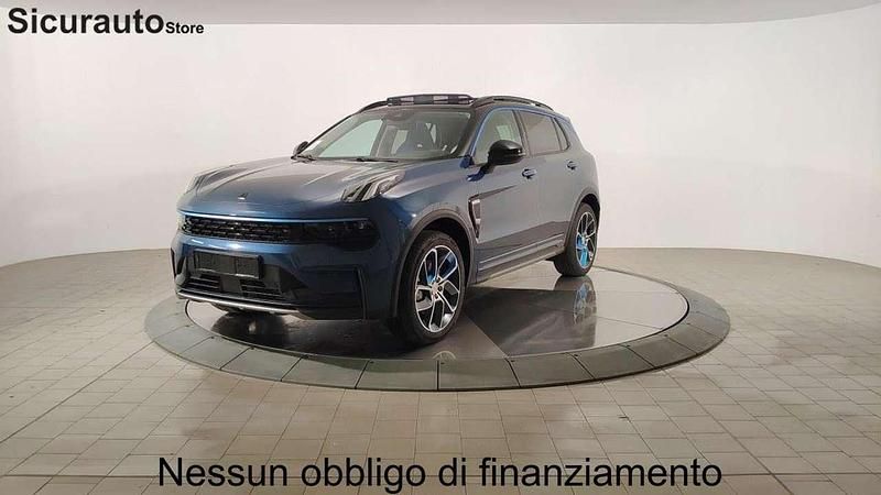 Usata Lynk & Co 01 179 CV (131 kW) 2024 Blu metallizzato / tetto nero SUV