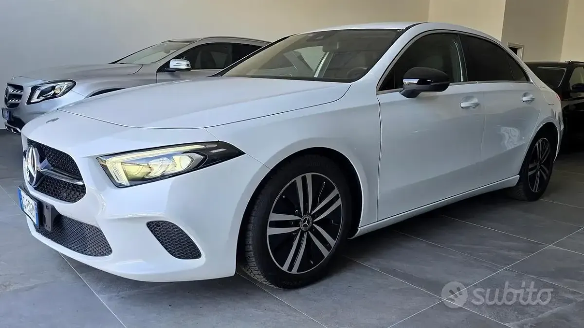 Usata Mercedes A180 Premium 116 CV (85 kW) 2021 Bianco Berlina