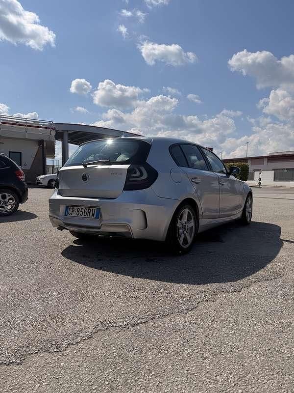 Usata BMW 118 122 CV (89 kW) 2005 Utilitaria