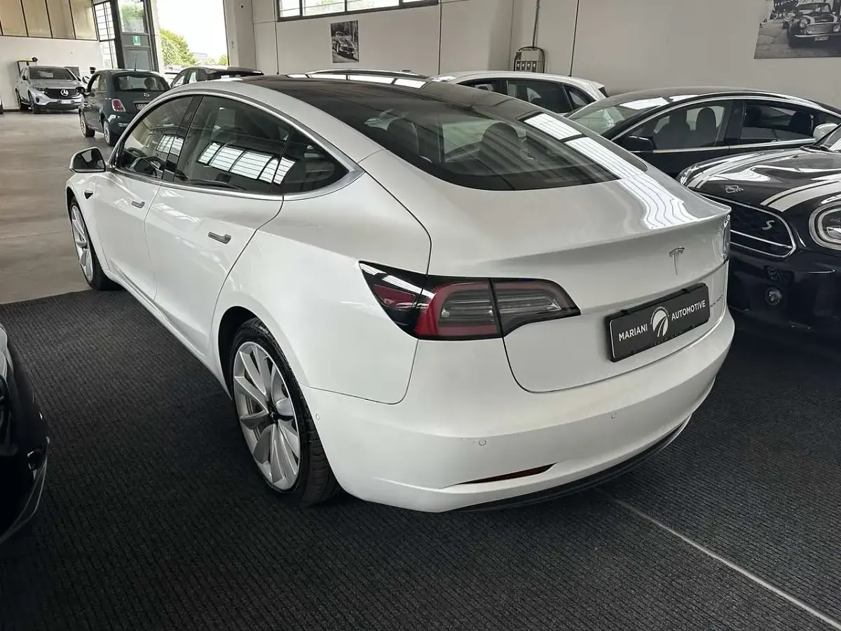 Usata Tesla Model 3 Long Range AWD 152 kW (208 CV) 2020 Bianco Berlina