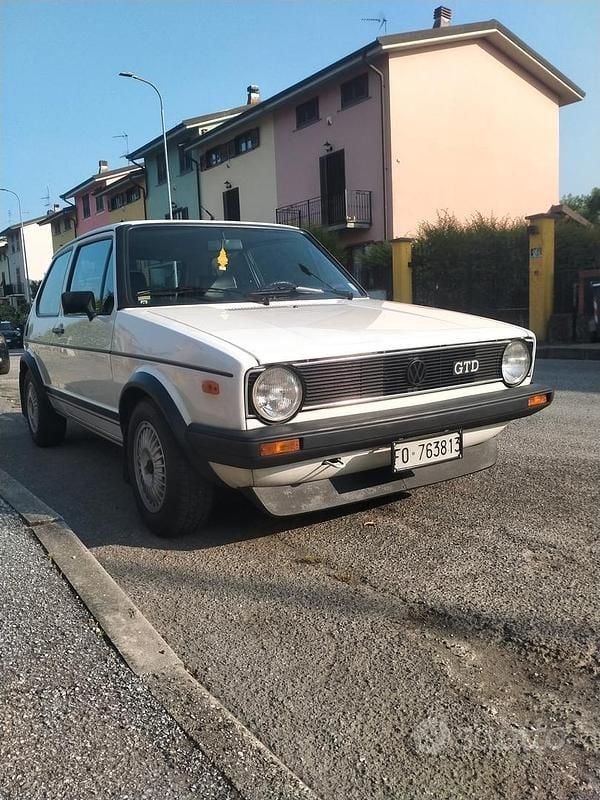 Usata VW Golf I GTD 70 CV (51 kW) 1982 Bianco Utilitaria