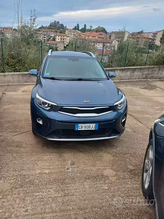 Usata Kia Stonic 100 CV (73 kW) 2020 Bluazzurro SUV
