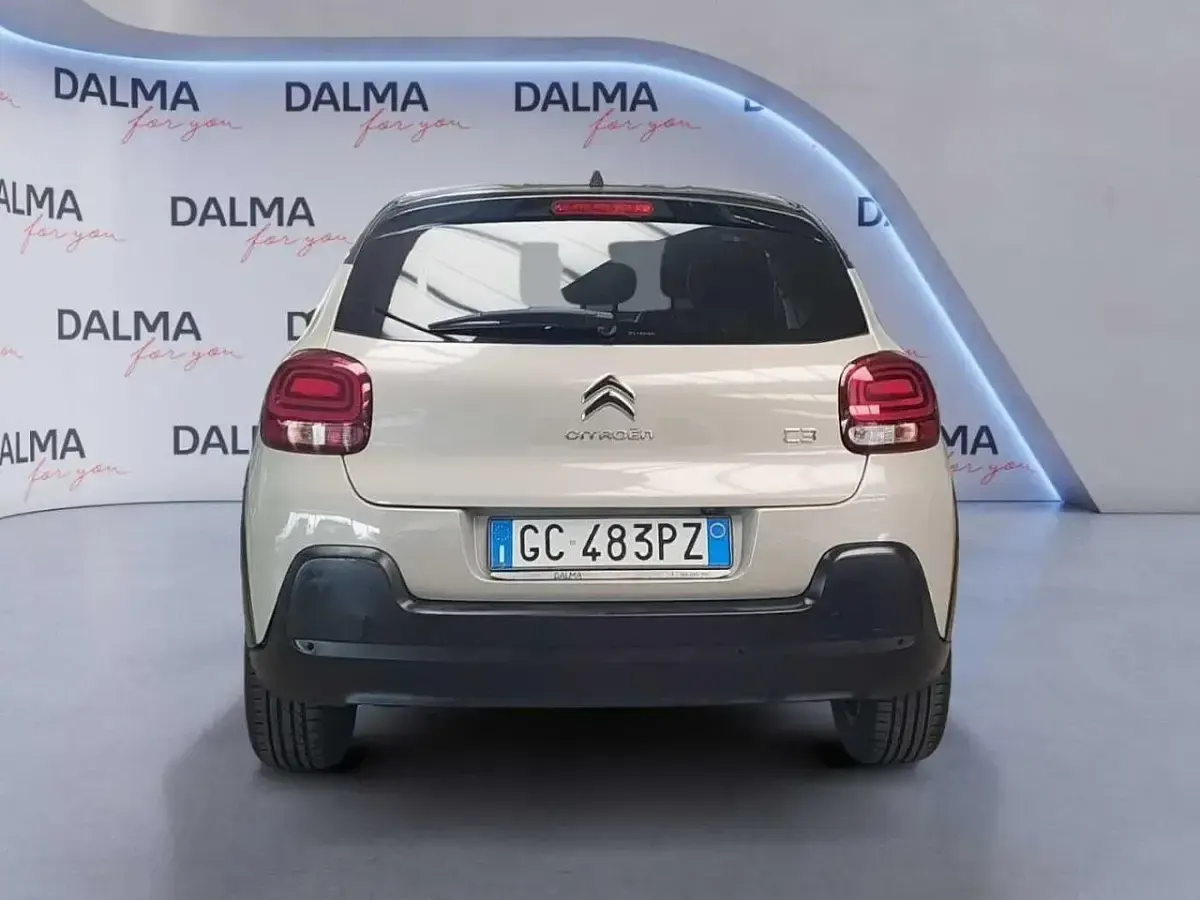 Usata Citroën C3 Shine 102 CV (75 kW) 2021 Soft sand Utilitaria