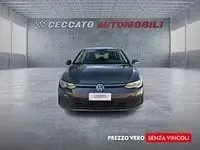 Usata VW Golf VIII Life 116 CV (85 kW) 2024 Grigio Utilitaria