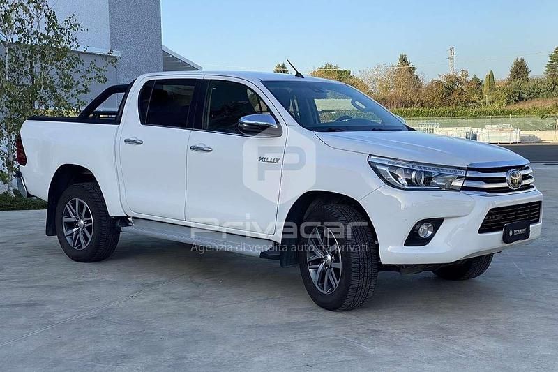 Usata Toyota HiLux Lounge 150 CV (110 kW) 2018 Bianco Pick-up
