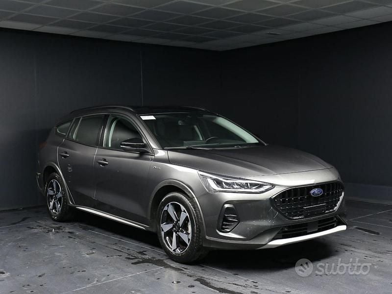 Usata Ford Focus Active 116 CV (85 kW) 2023 Grigio Station wagon