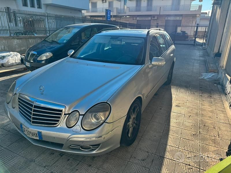 Usata Mercedes E280 231 CV (169 kW) 2006 Station wagon