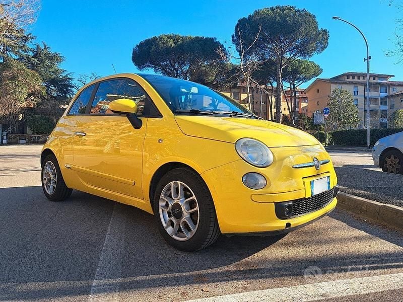 Usata Fiat 500 Sport 101 CV (74 kW) 2009 Giallo Cabrio