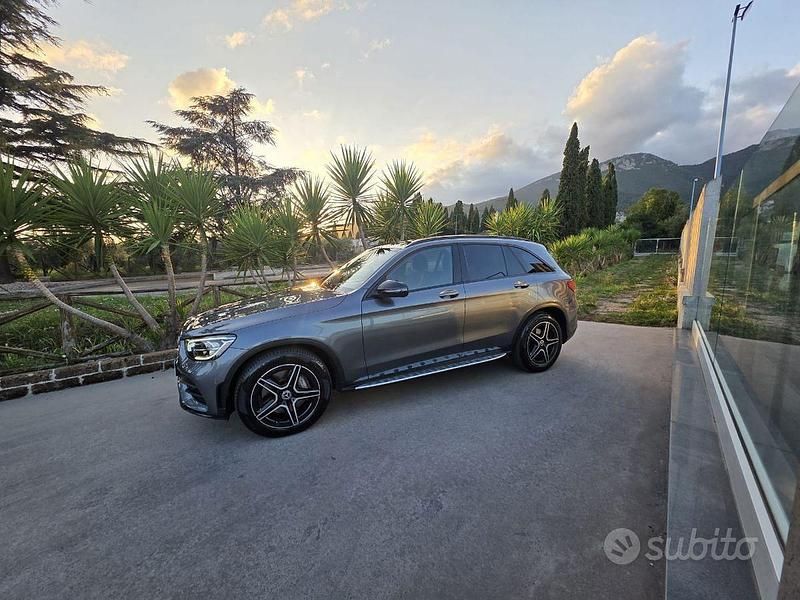 Usata Mercedes GLC300 Premium Plus 245 CV (180 kW) 2022 Grigio(met.) SUV