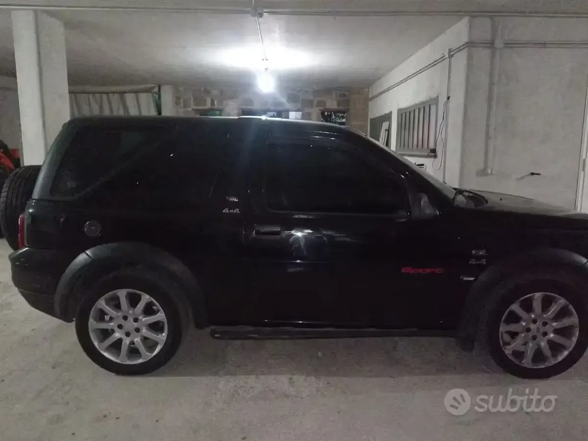 Usata Land Rover Freelander 111 CV (81 kW) 2005 Nero SUV