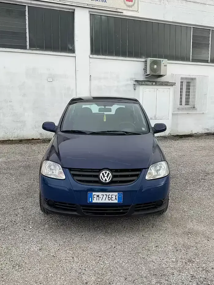 Usata VW Fox 54 CV (39 kW) 2007 Blu Utilitaria