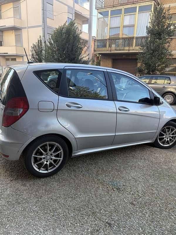 Usata Mercedes A180 Avantgarde 109 CV (80 kW) 2012 Monovolume