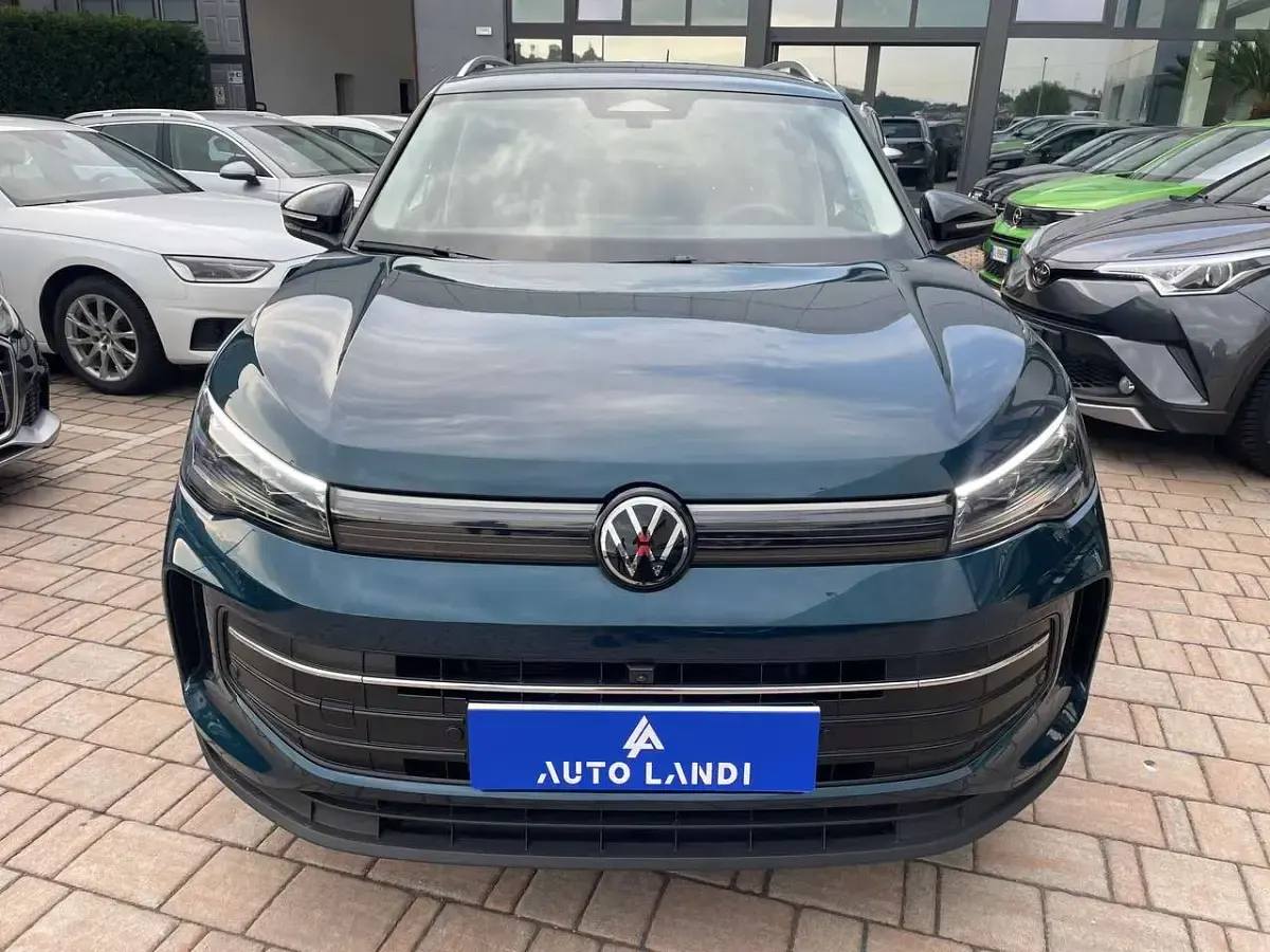 Usata VW Tiguan Edition 131 CV (96 kW) 2025 Blu/azzurro SUV