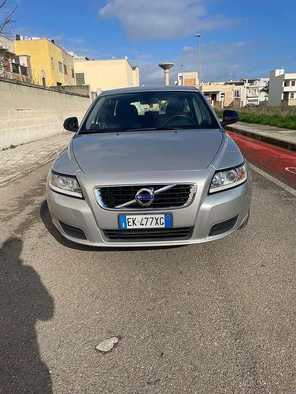 Usata 2012 Volvo V50 Plus Station wagon | 3300 € (Super prezzo) - Immagine 1/4