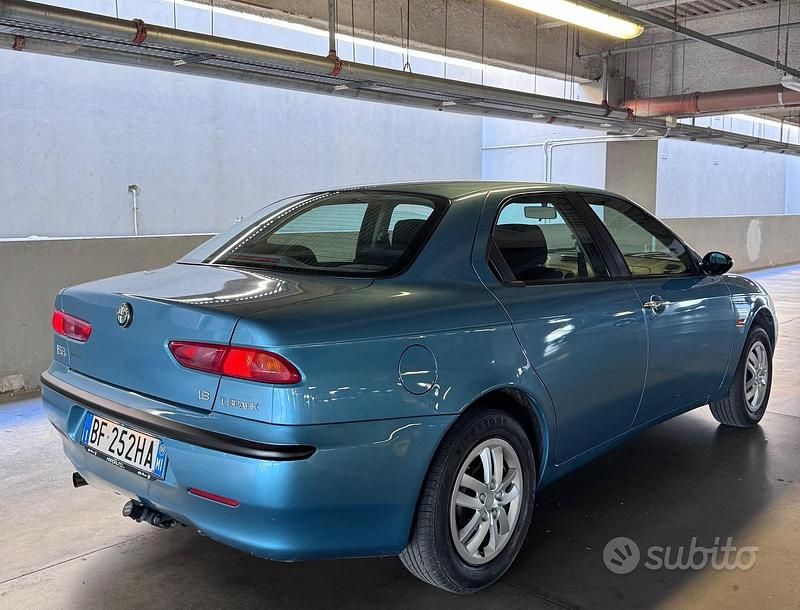 Usata Alfa Romeo 156 144 CV (105 kW) 1999 Blu Berlina