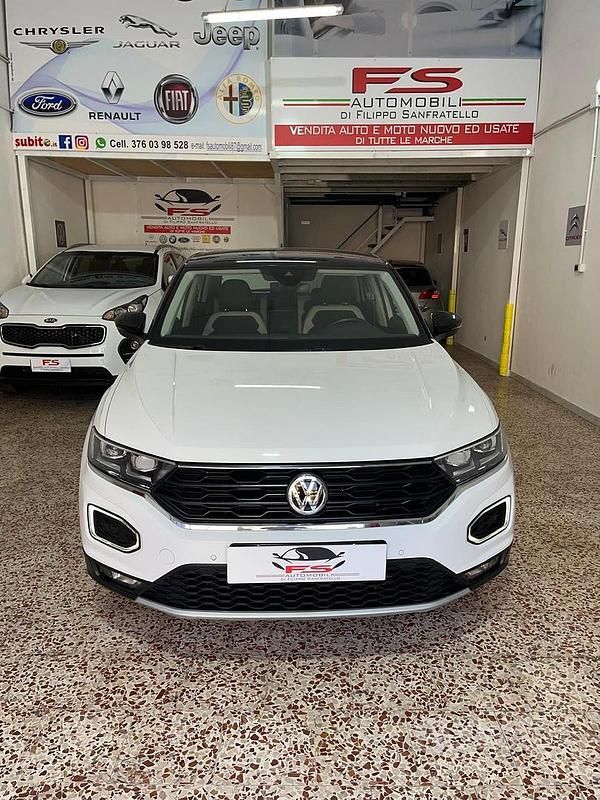 Bianco Usata 2020 VW T-Roc Advance SUV | 19.499 € (Cara) - Immagine 1/4