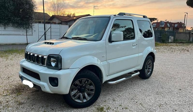 Usata Suzuki Jimny 85 CV (62 kW) 2014 Bianco SUV