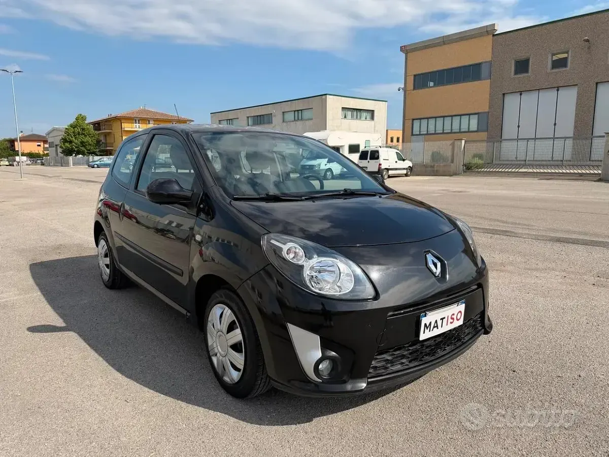 Usata Renault Twingo LE 58 CV (42 kW) 2009 Nero Utilitaria