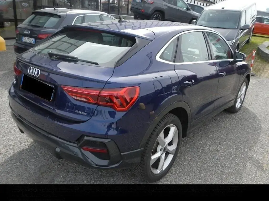 Usata Audi Q3 Sportback Business Plus 150 CV (110 kW) 2024 Blu SUV