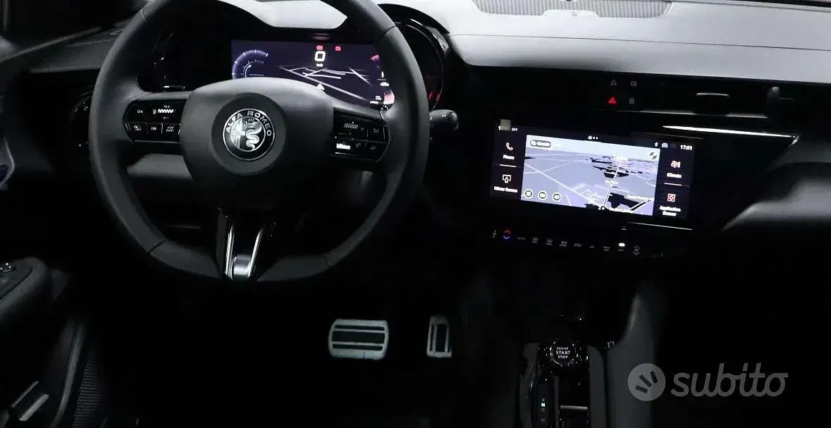 Nuova Alfa Romeo Junior Ti 136 CV (100 kW) 2026 Nero SUV