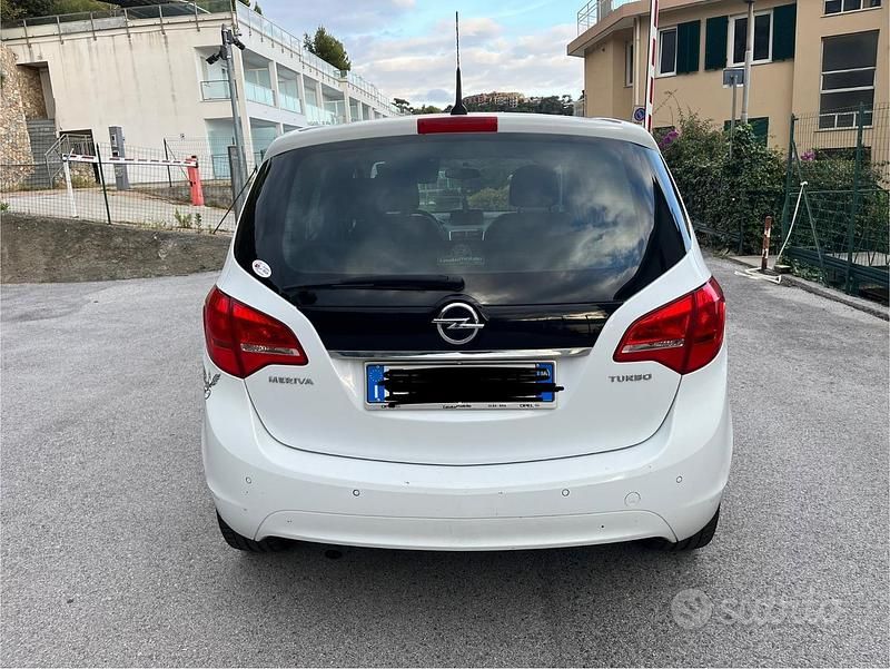 Usata Opel Meriva 120 CV (88 kW) 2011 Bianco Monovolume