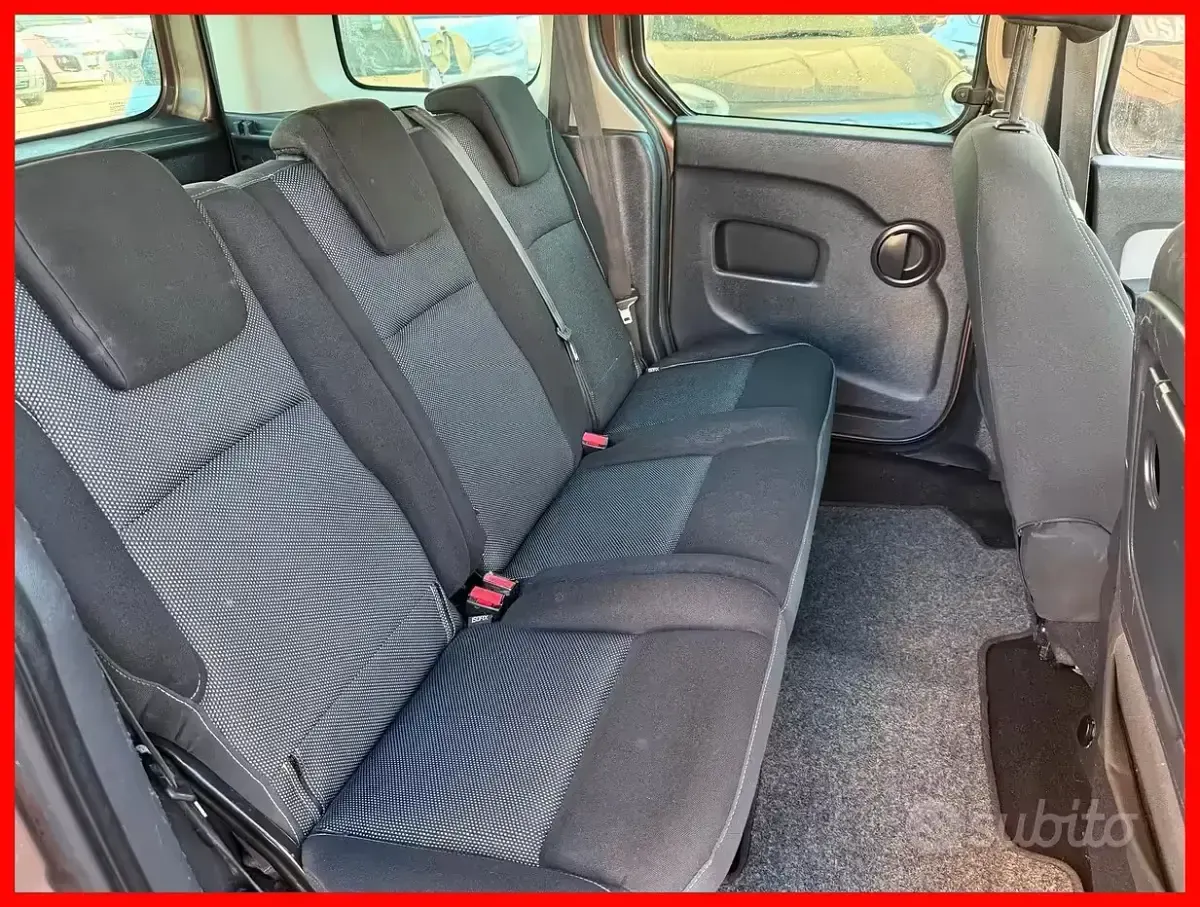 Usata Renault Kangoo Life 90 CV (66 kW) 2015 Marrone Monovolume