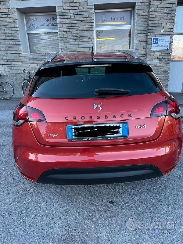 Usata DS Automobiles DS4 Crossback Sport Chic 120 CV (88 kW) 2017 Rosso SUV