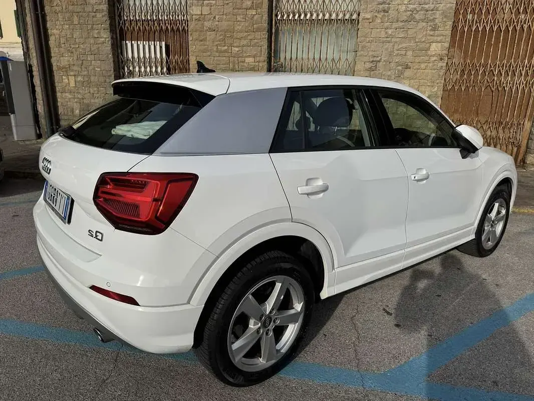 Usata Audi Q2 Admired 116 CV (85 kW) 2018 Bianco SUV