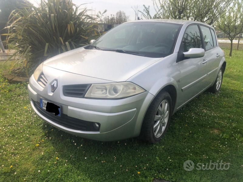 Usata Renault Mégane III 98 CV (72 kW) 2008 Grigio Utilitaria