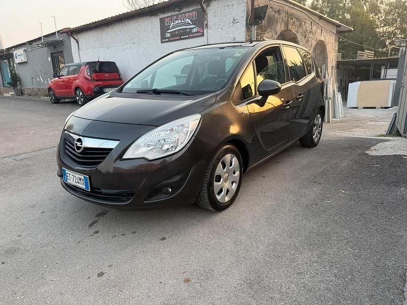 Usata Opel Meriva 95 CV (69 kW) 2013 Grigio Monovolume