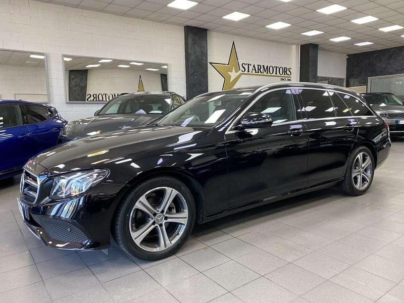 Usata Mercedes E200 160 CV (117 kW) 2020 Nero metallizzato Station wagon