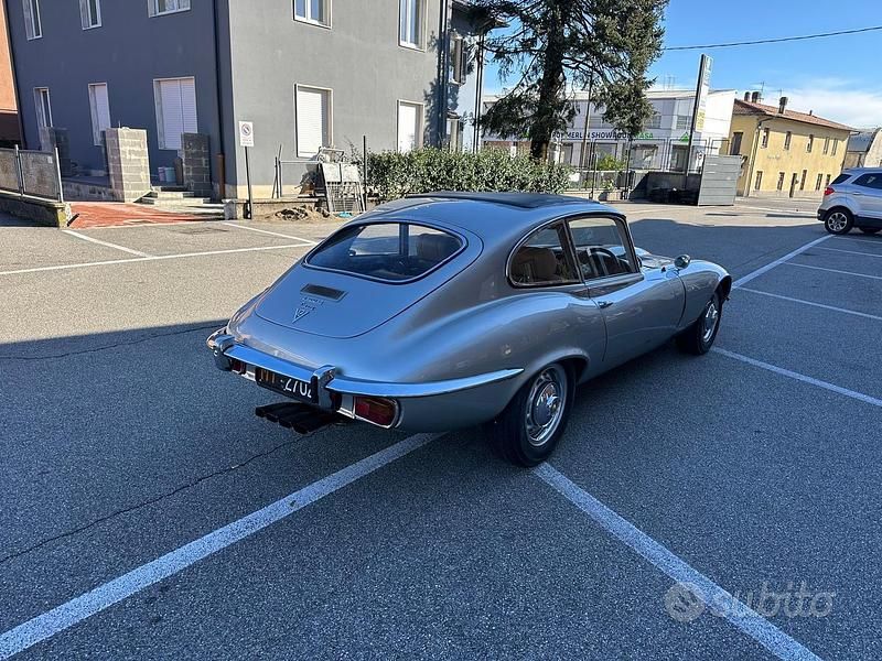Usata Jaguar E-Type 272 CV (200 kW) 1970 Grigio Coupé