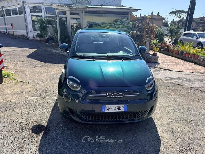 Usata Fiat 500e Passion 42 kW (58 CV) 2021 Blu Berlina