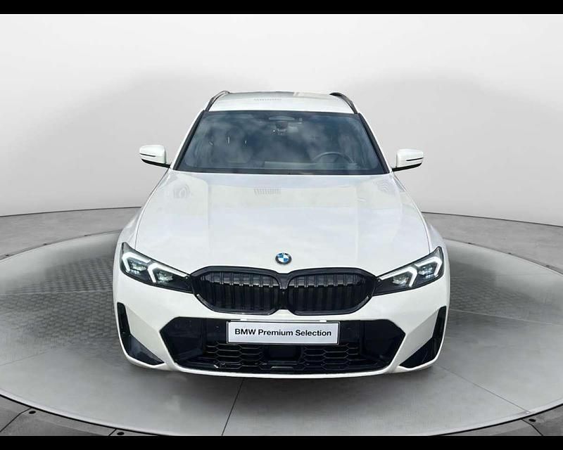 Usata BMW 320 M Sport 190 CV (139 kW) 2025 Alpinewhite Station wagon