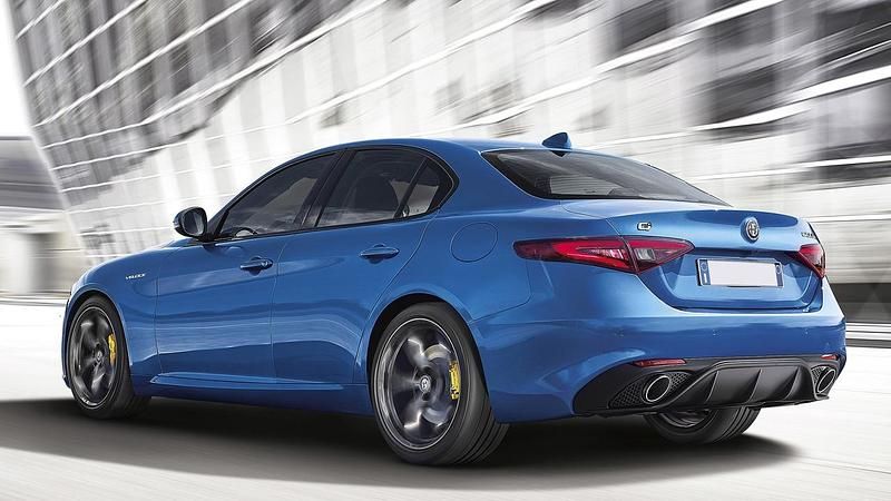 Usata Alfa Romeo Giulia Veloce 211 CV (155 kW) 2024 Rosso etna Berlina