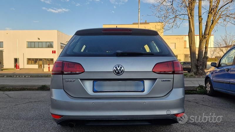 Usata VW Golf VII 110 CV (80 kW) 2016 Grigio Station wagon