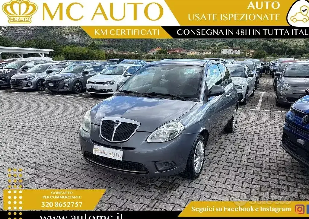 Usata Lancia Ypsilon 60 CV (44 kW) 2010 Grigio scuro Utilitaria