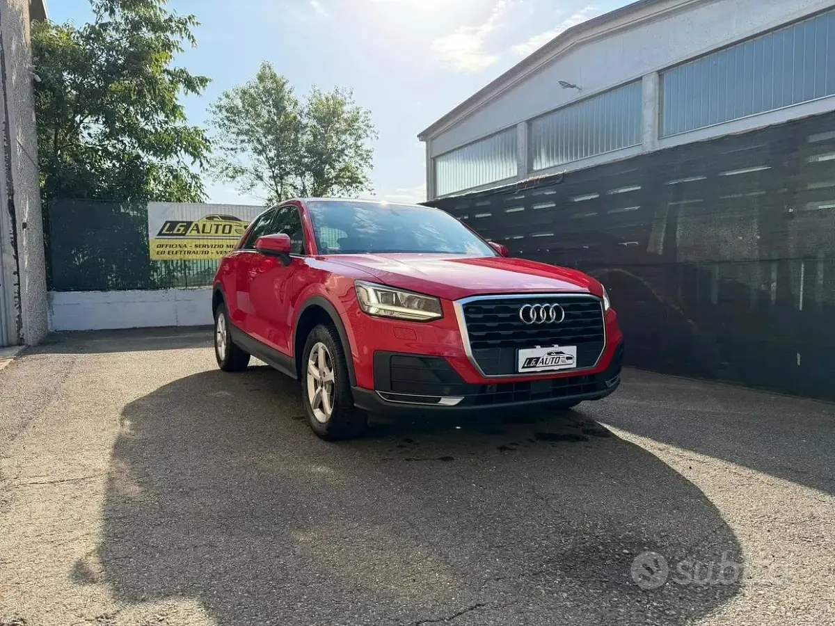 Usata Audi Q2 Business 116 CV (85 kW) 2020 Rosso SUV